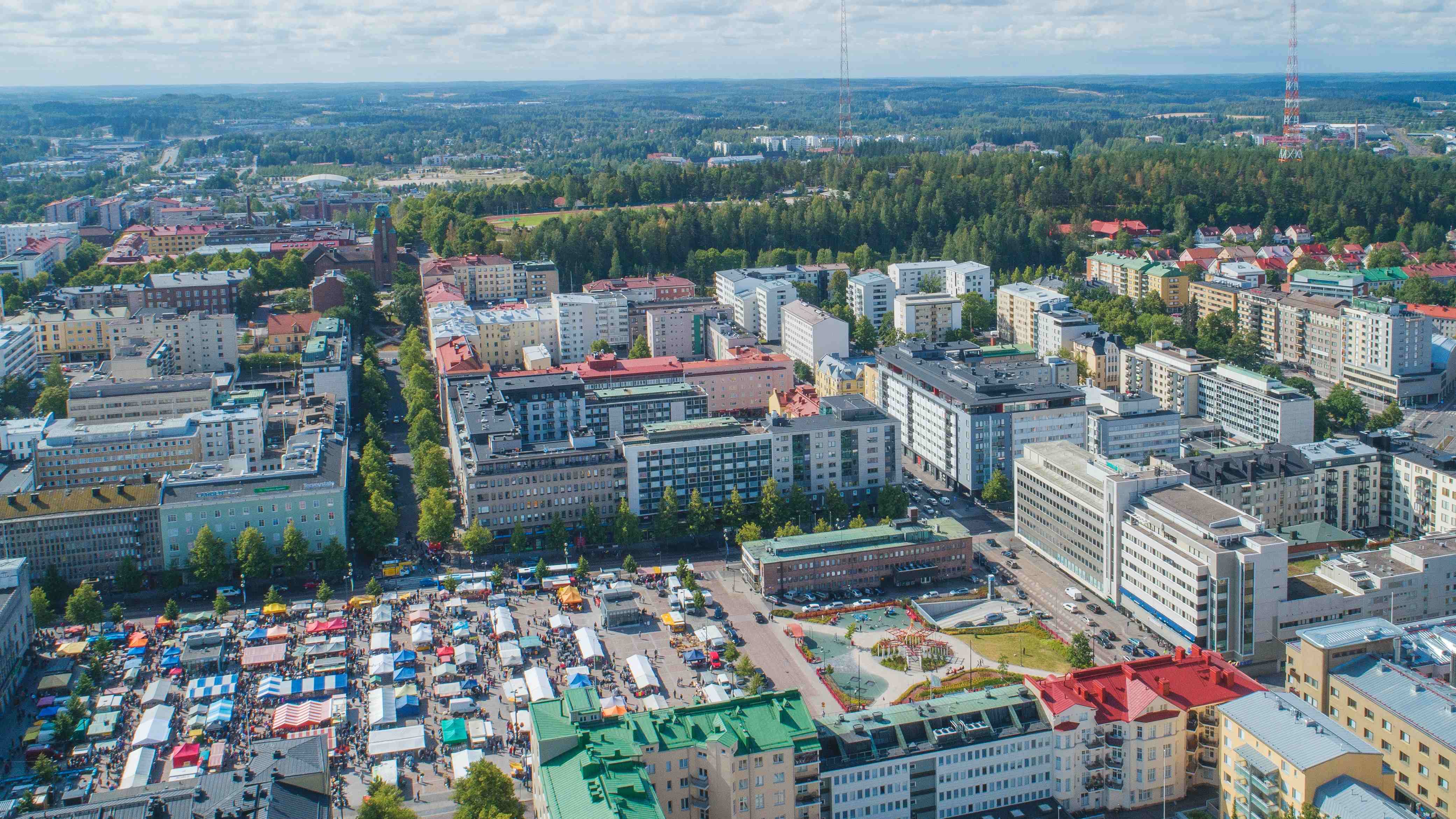 Ilmakuva Lahden torin yli etelään